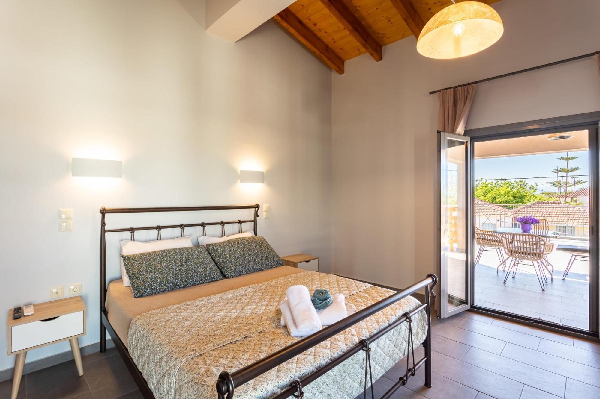 Petrino Serene Nests - Bright Getaways Kakovatos Bagian luar foto